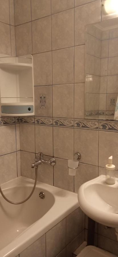נובי סאד Branysol Apartman מראה חיצוני תמונה